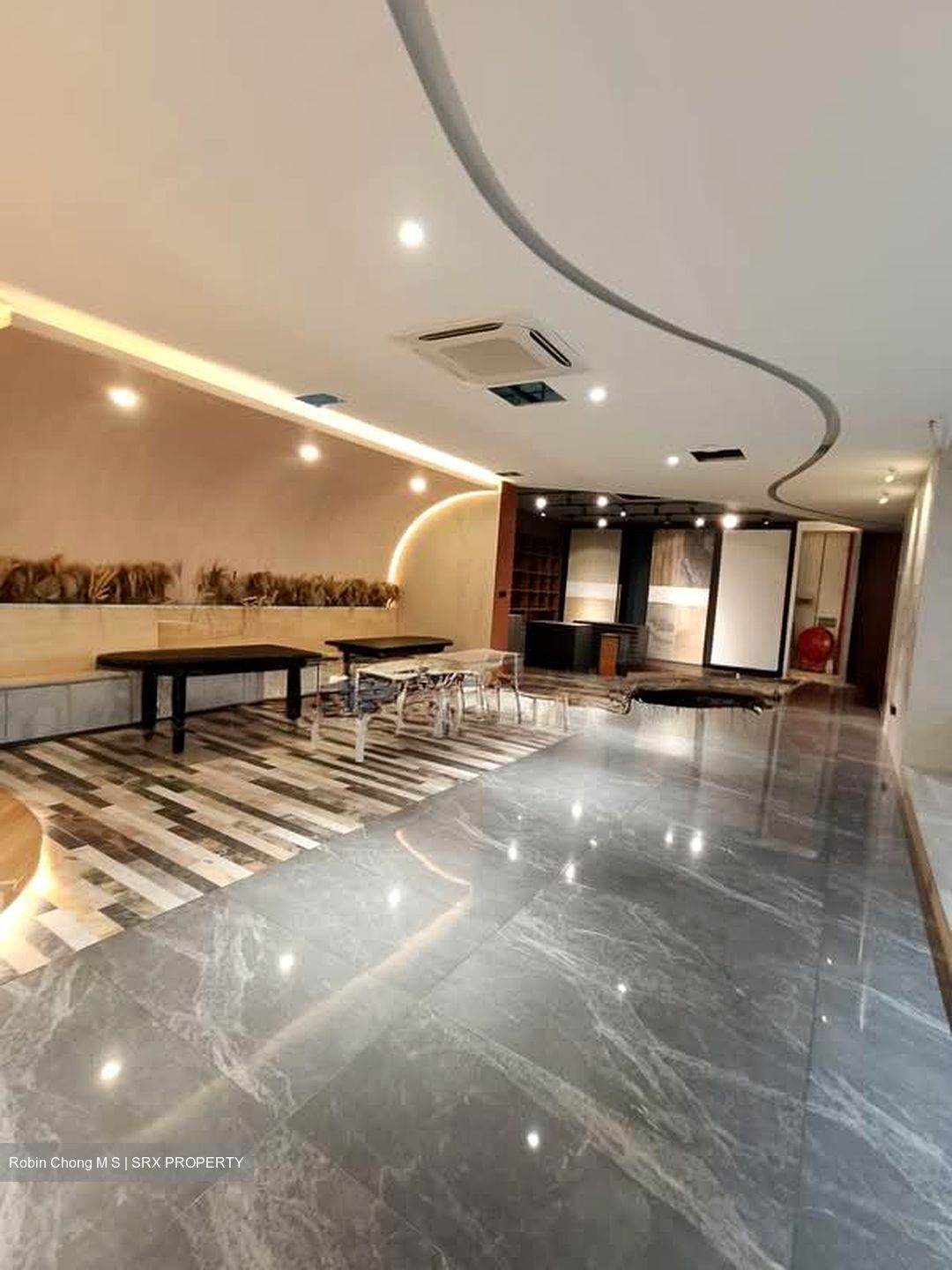 Ingolstadt Centre (D13), Office #568712241